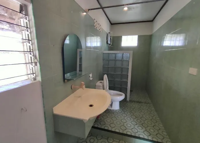 T Breeze Coastal 4* Moalboal